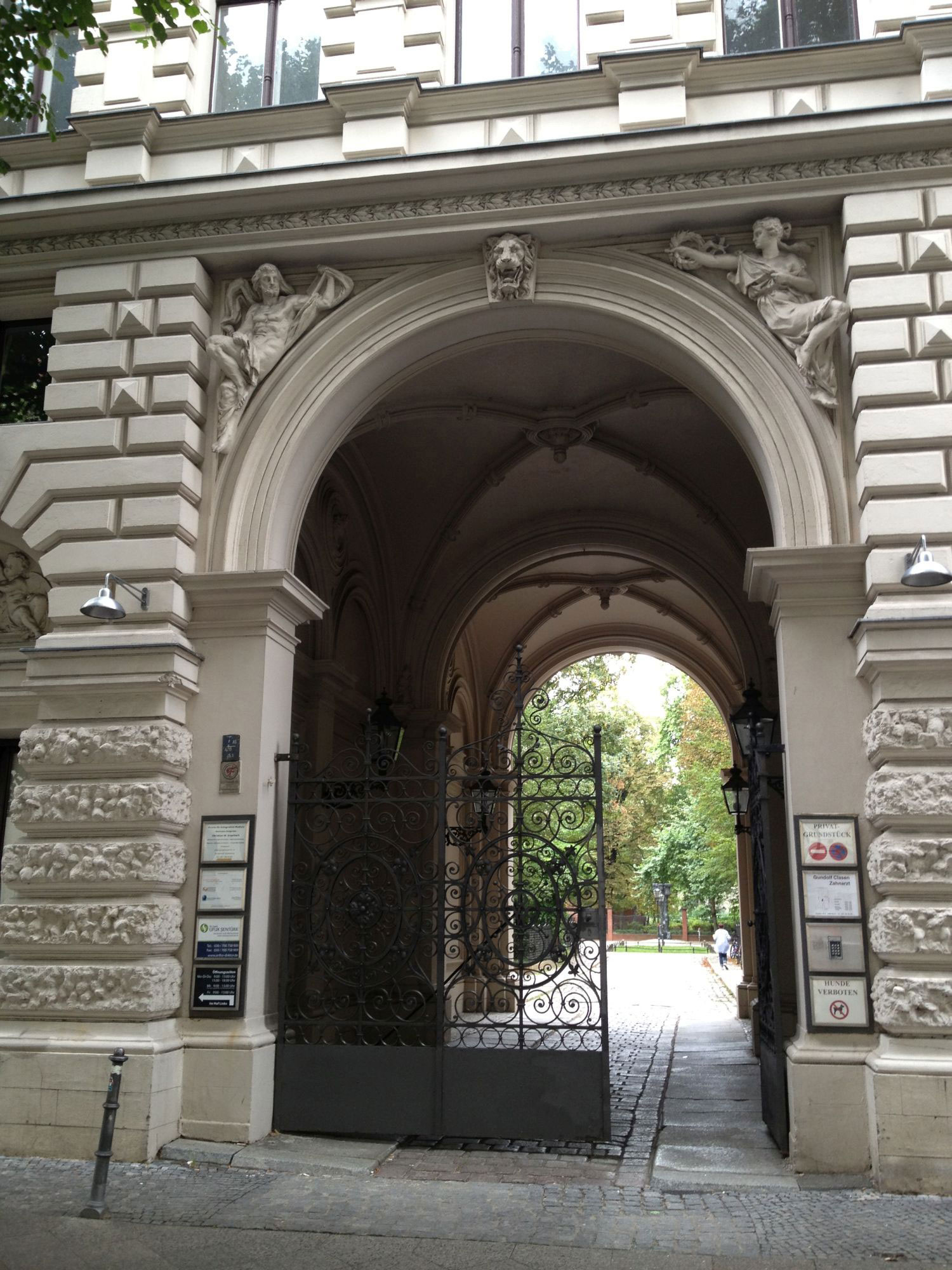 Radtour Berlin Kreuzberg - Riehmers Hofgarten