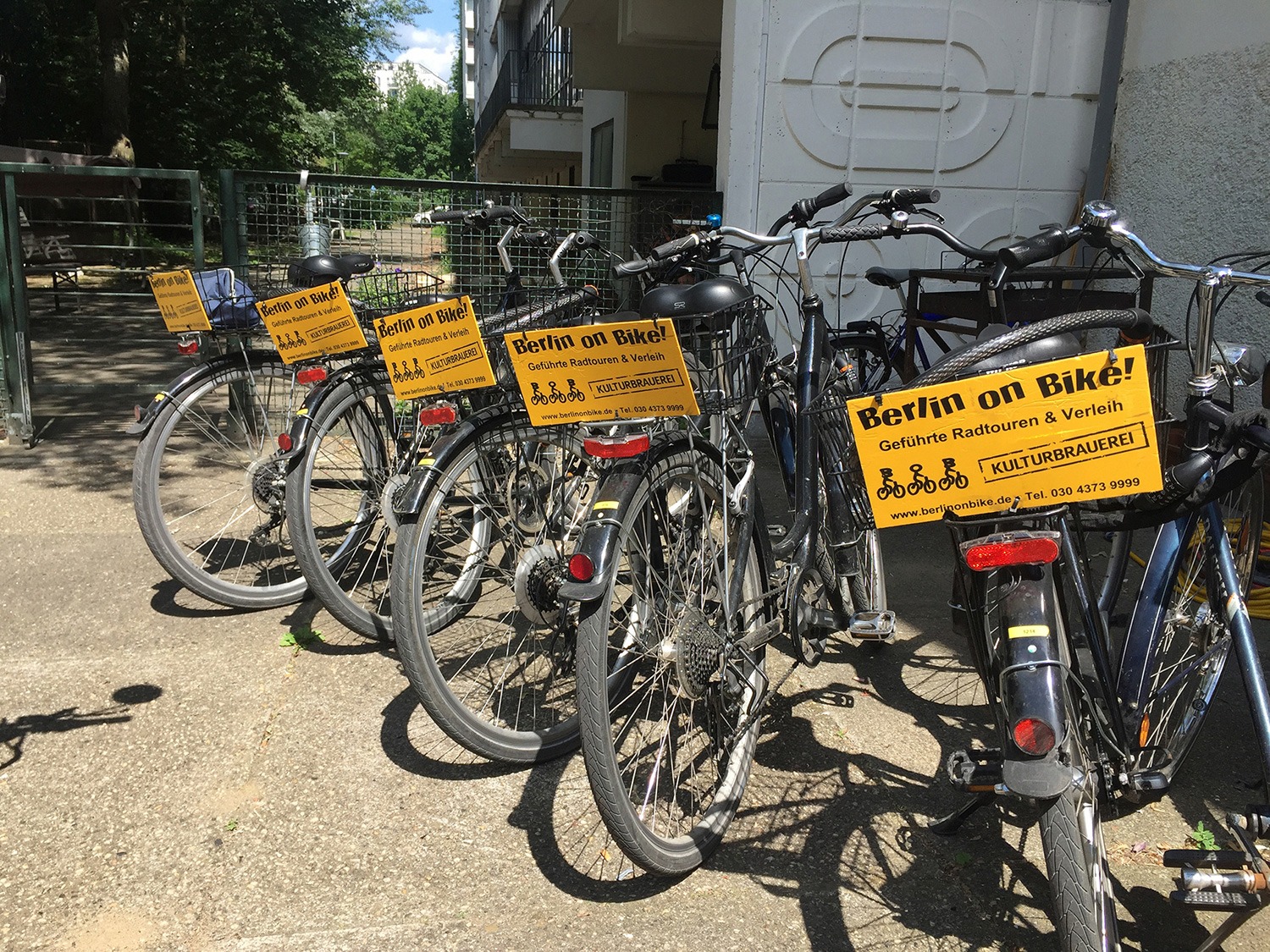 Obdachlosen-Uni Radtour durch Lichtenberg